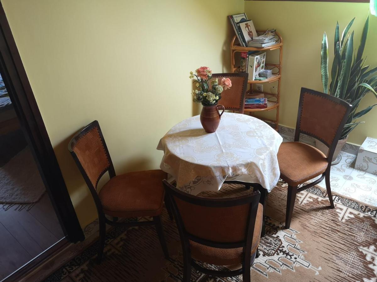 Szabó Vendégház Siklós Esterno foto